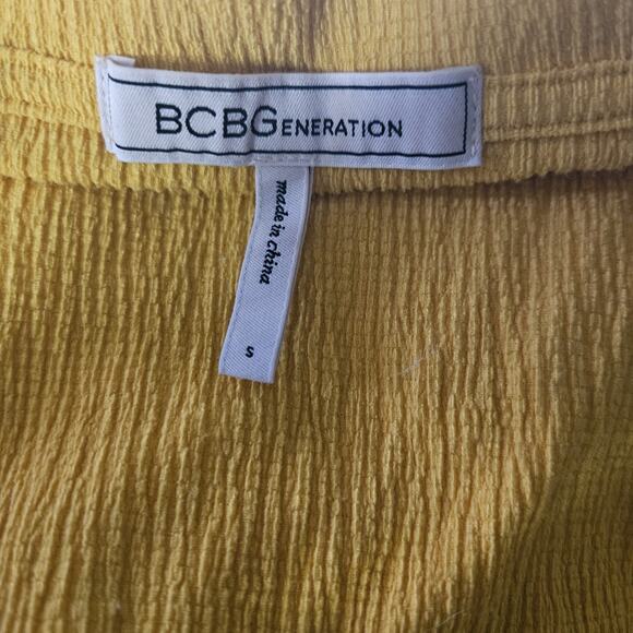 BCBGeneration Keyhole Drawstring Tie Crop Top Size Small - Picture 3 of 4